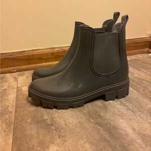 Outwoods Gray Rain Boots - worn once